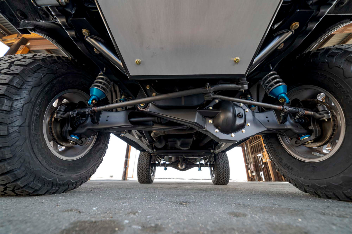 Desolate Motorsports BILLET (Stock Width) 2.5" Shock Front & Rear Package (Long Travel)