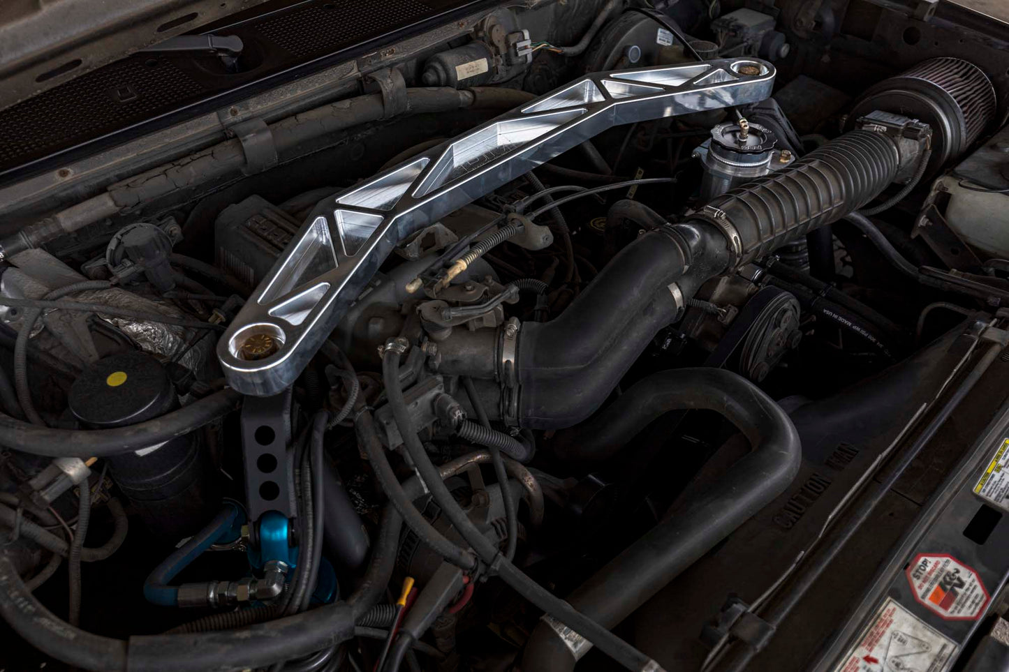 Desolate Motorsports BILLET (Stock Width) 2.5" Shock Front & Rear Package (Long Travel)