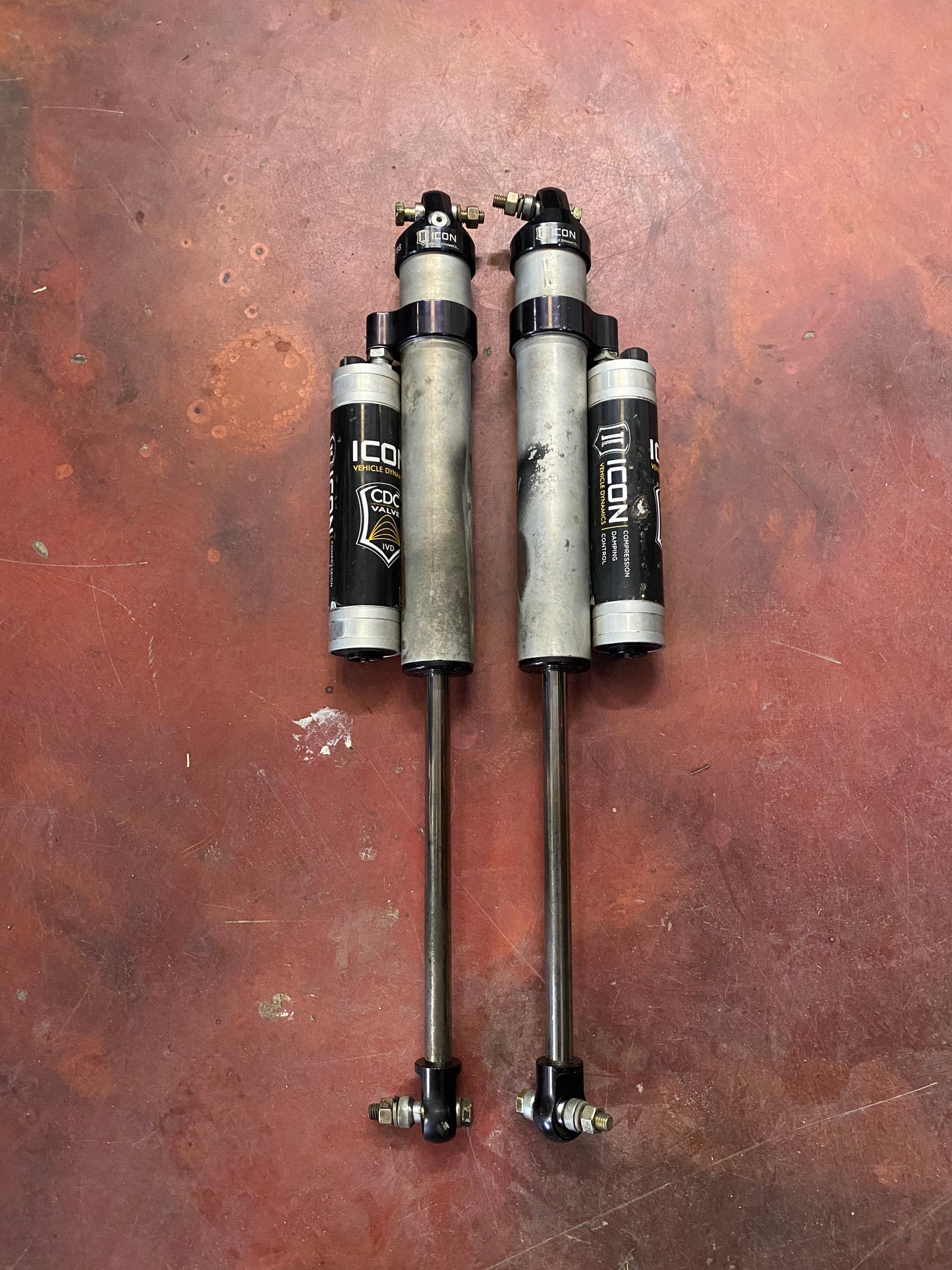 Icon 2.5x12 Piggyback Shocks w/CDCV